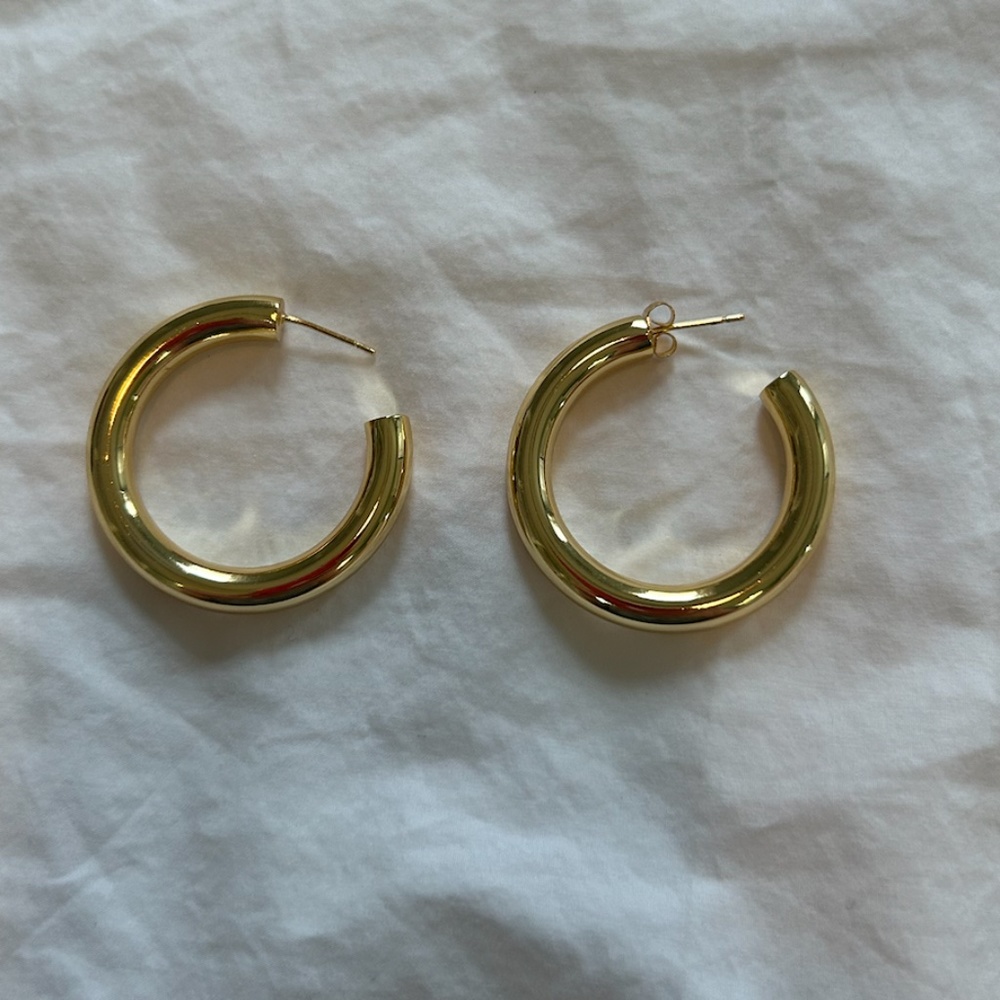 NEW Amazon Gold Hoop Earrings